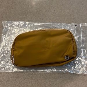 Everywhere Lululemon belt bag